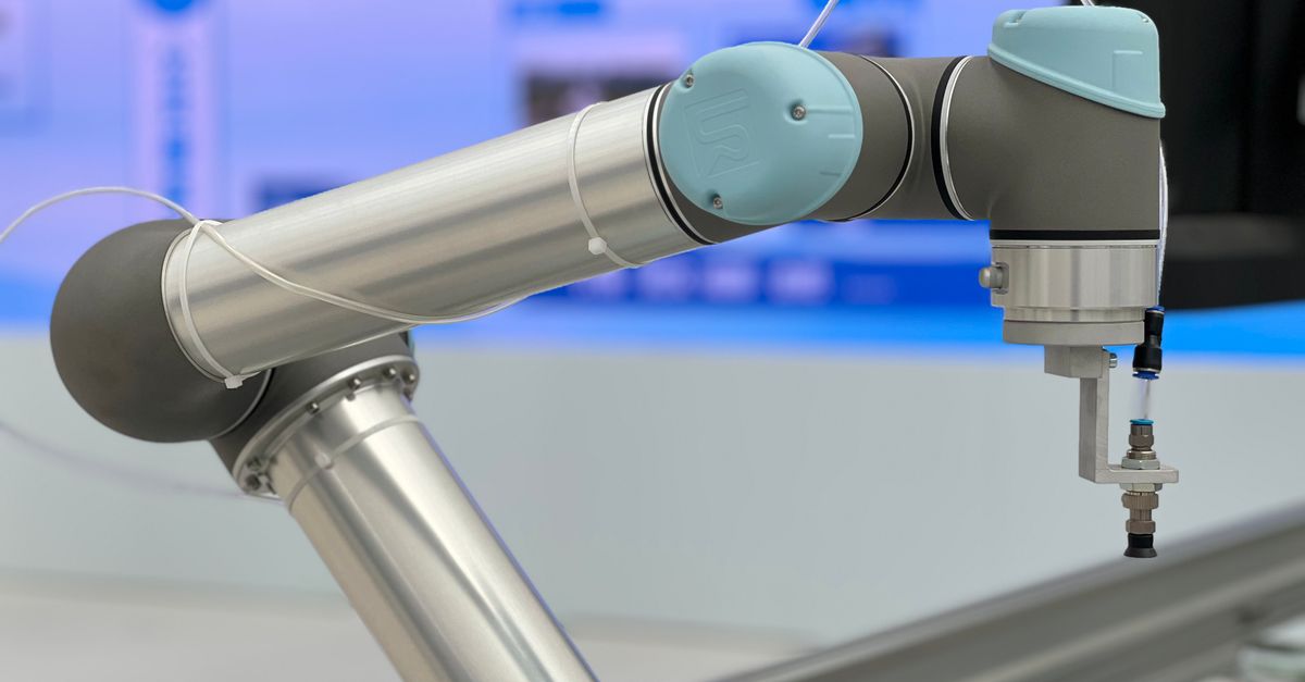 Boston Dynamics gave up the pinkie to build 100,000 hands a year